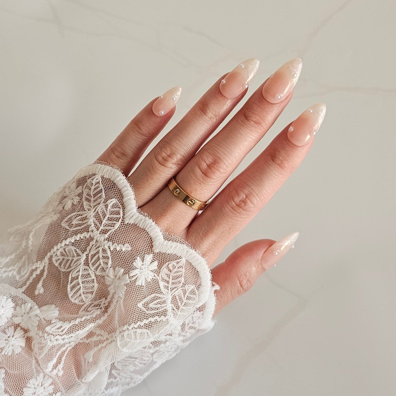 Celeste (Medium Almond)