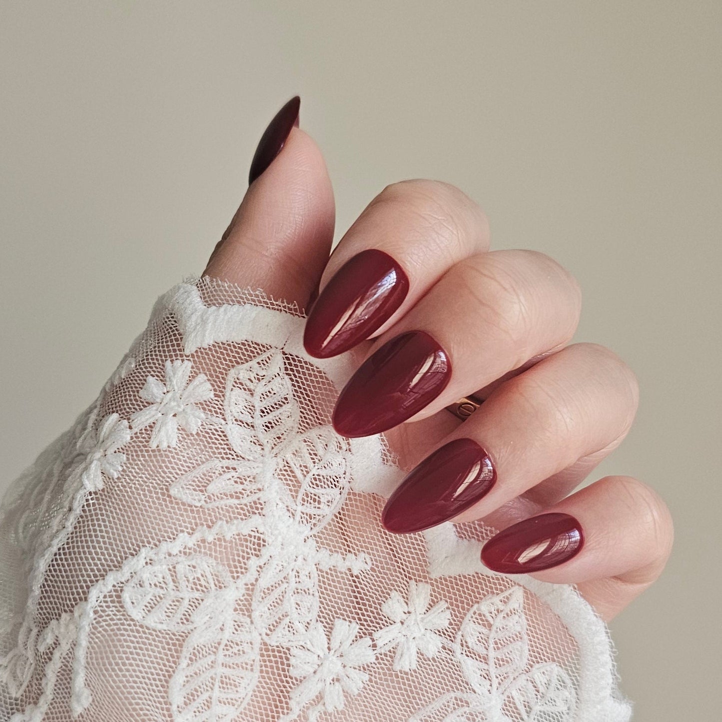 Merlot (Short Almond)