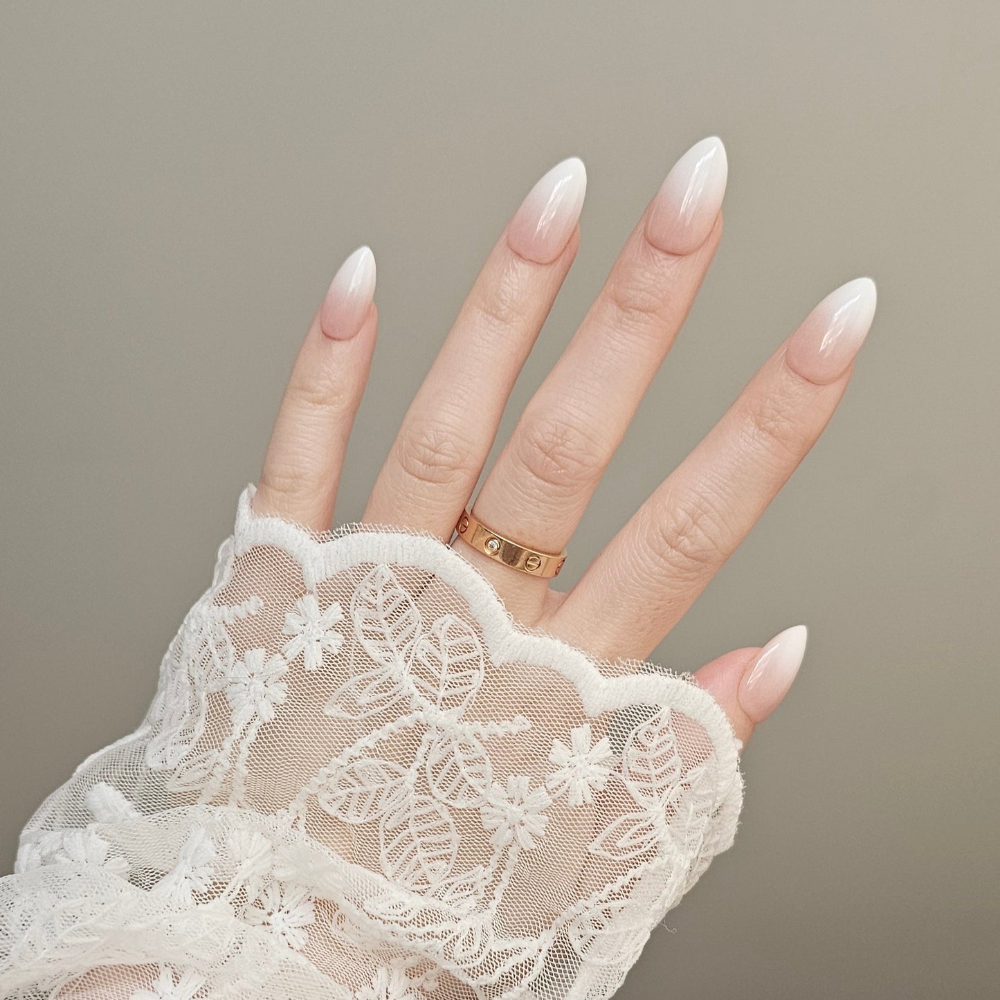 Cloud Ombre (Short Almond)
