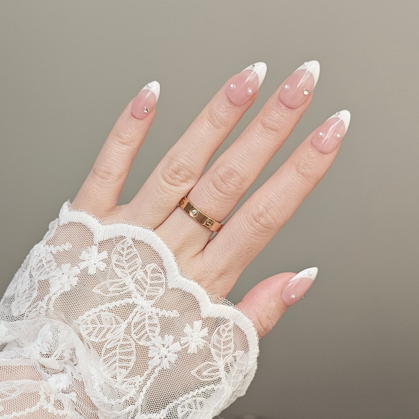Enchante (Short Almond)