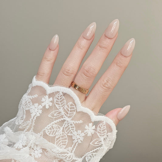 Nude (Short Almond)
